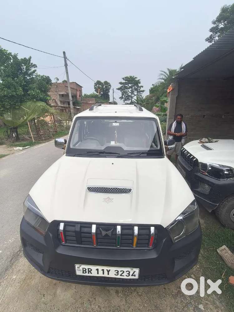Mahindra Scorpio Diesel Automatic 2017