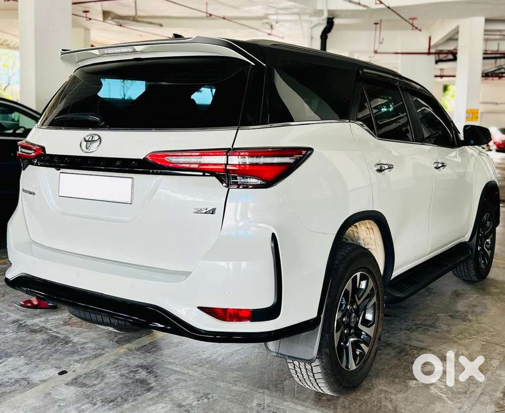Toyota Fortuner Legender 4x4 At 2.8, 2025, Diesel