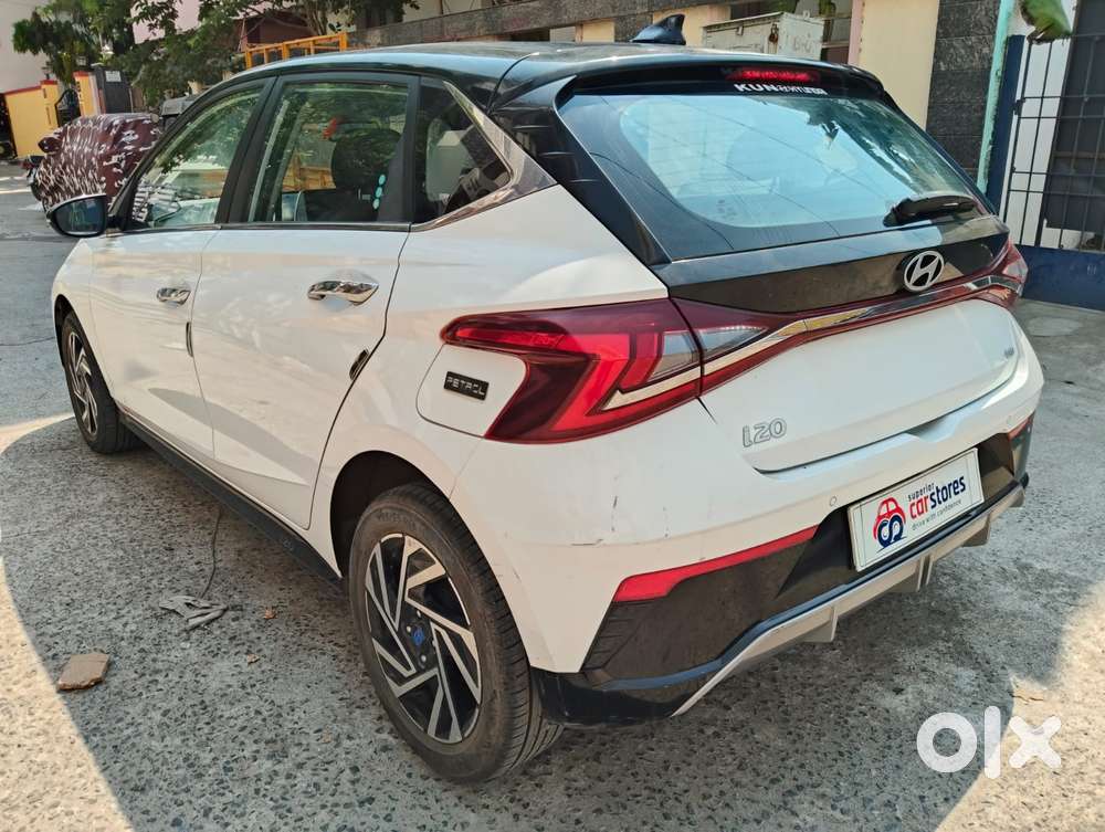 Hyundai I20 Asta (o) 1.2 Ivt, 2023, Petrol