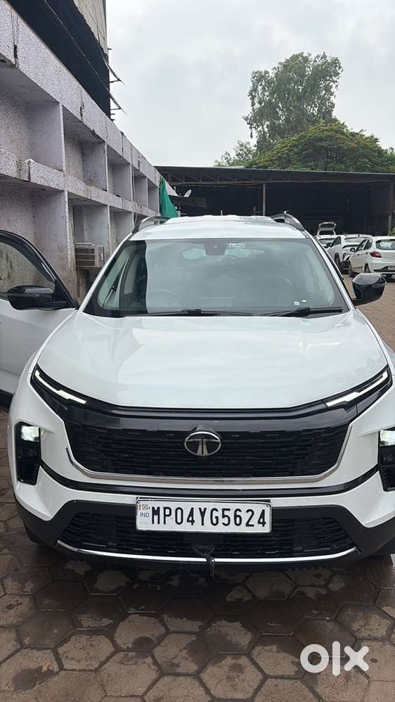 Tata Safari Pure Diesel 2024