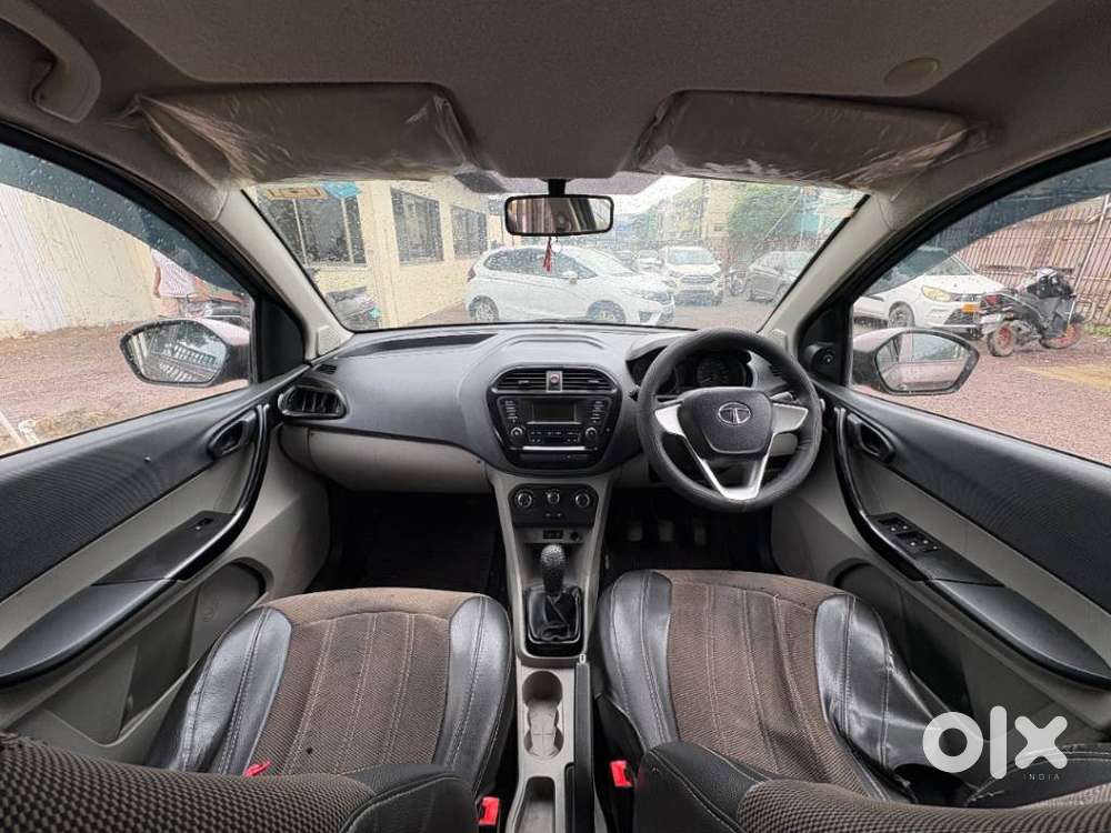 Tata Tiago 1.2 Revotron Xt (o), 2017, Petrol