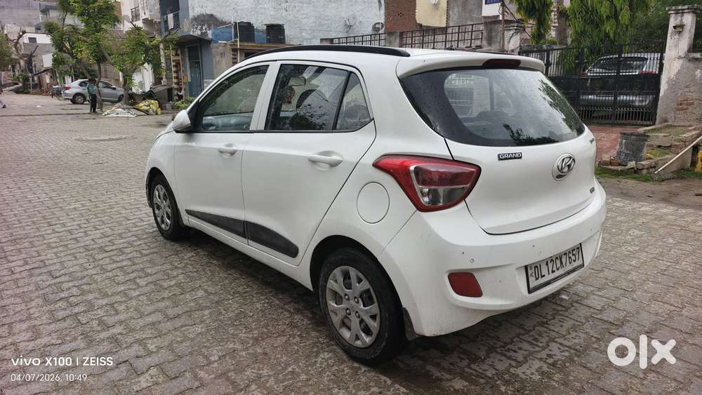 Hyundai Grand I10 2016-2017 Sportz Cng, 2016, Cng & Hybrids