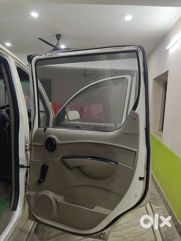 Mahindra Xylo 2.5 D2 2016