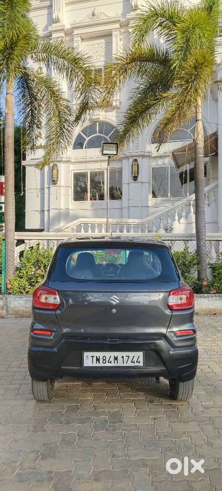 Maruti Suzuki S-presso Vxi, 2022, Petrol