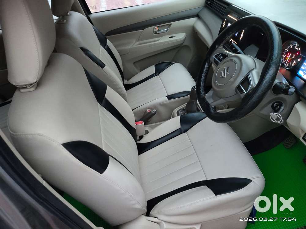 Maruti Suzuki Ertiga 1.5 Vxi, 2021, Petrol