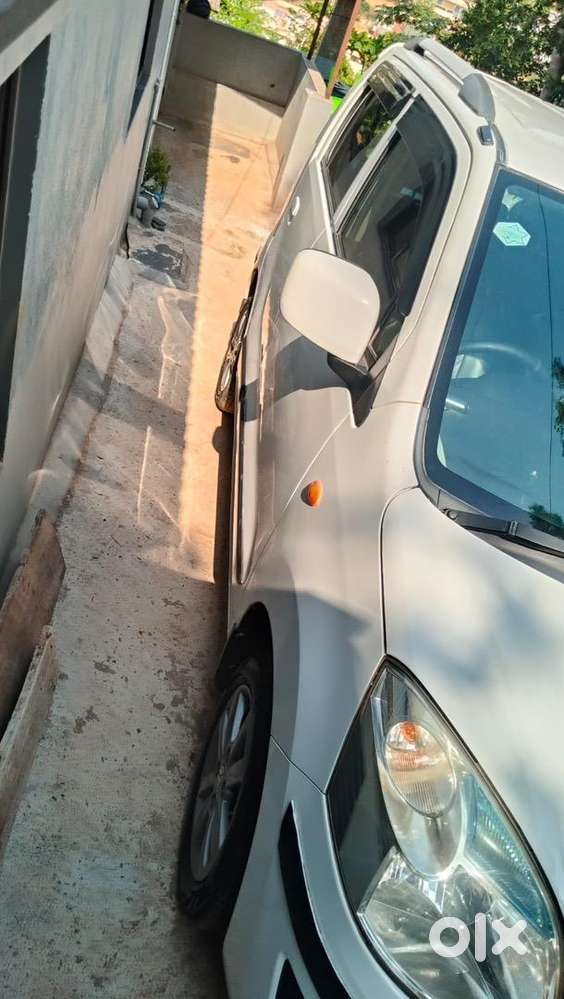 Maruti Suzuki Wagon R 2015 Petrol Well Maintained