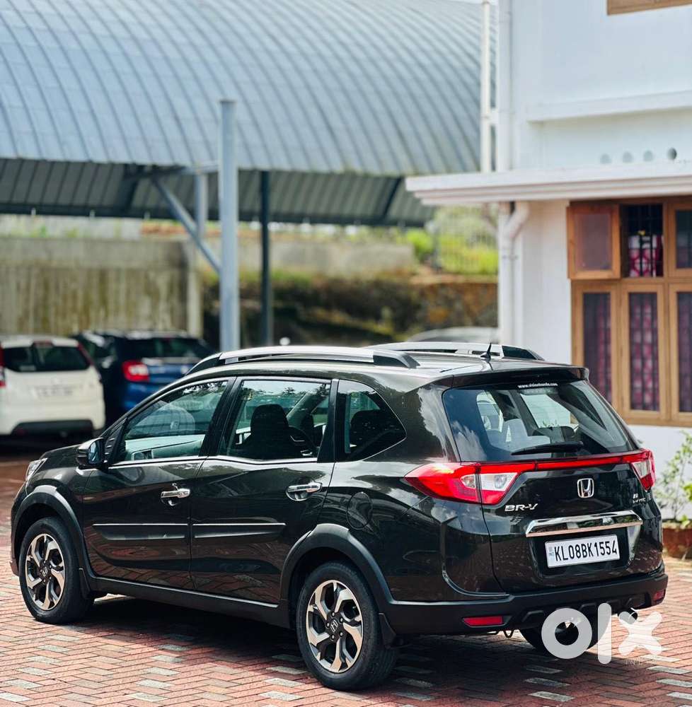 Honda Br-v Style Edition V Cvt, 2016, Petrol