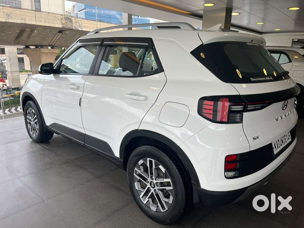 Hyundai Venue Sx Dual Tone Diesel, 2023, Diesel