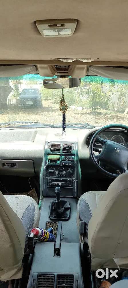 Tata Safari 2004