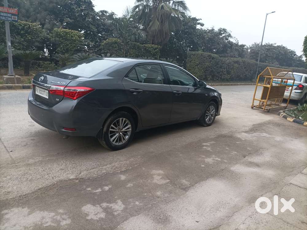 Toyota Corolla Altis 2013-2017 Vl At, 2015, Petrol