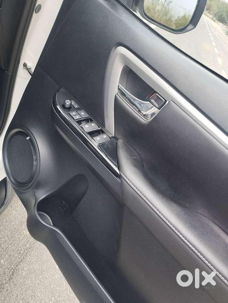 Toyota Fortuner 4x2 At 2.7 Petrol, 2026, Petrol