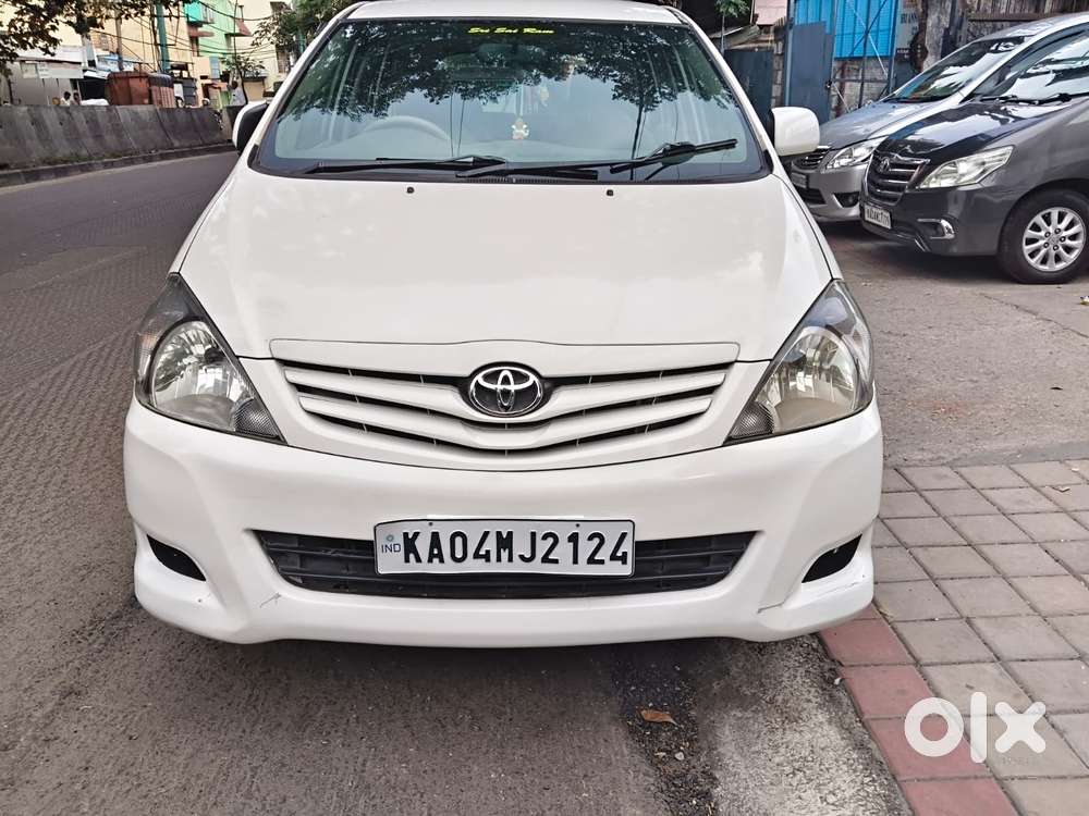 Toyota Innova 2.5 G (diesel) 7 Seater, 2011, Diesel