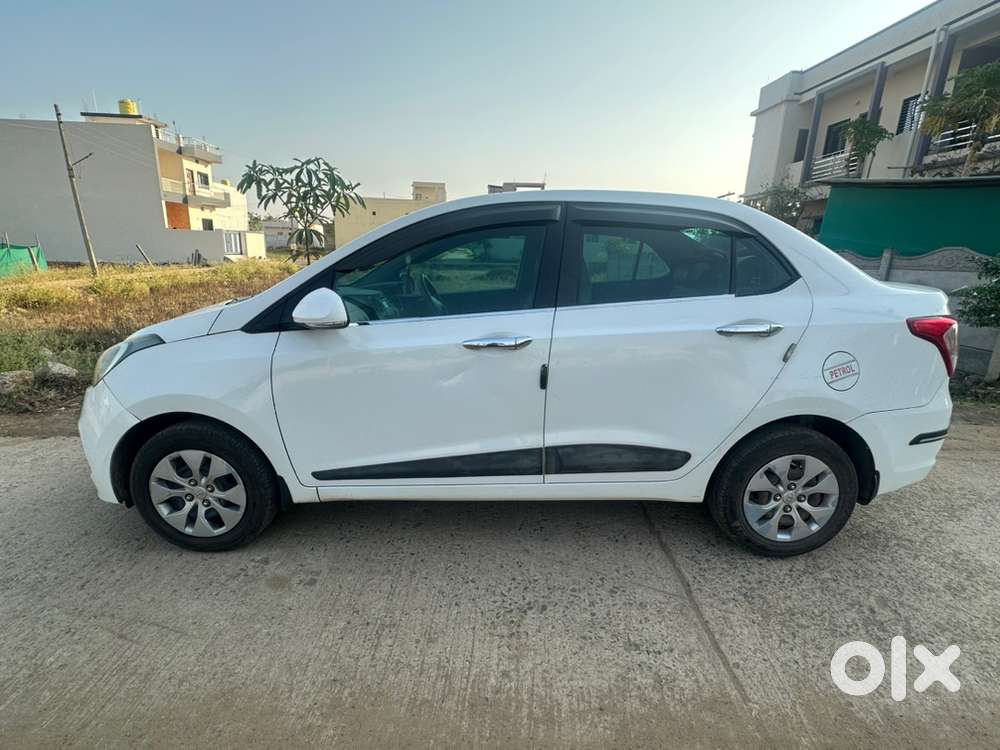 Hyundai Xcent 2016 Petrol Well Maintained