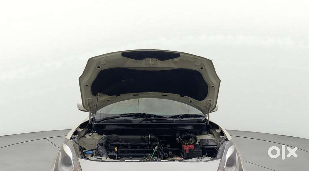Maruti Suzuki Swift Dzire Zxi + Amt, 2020, Petrol