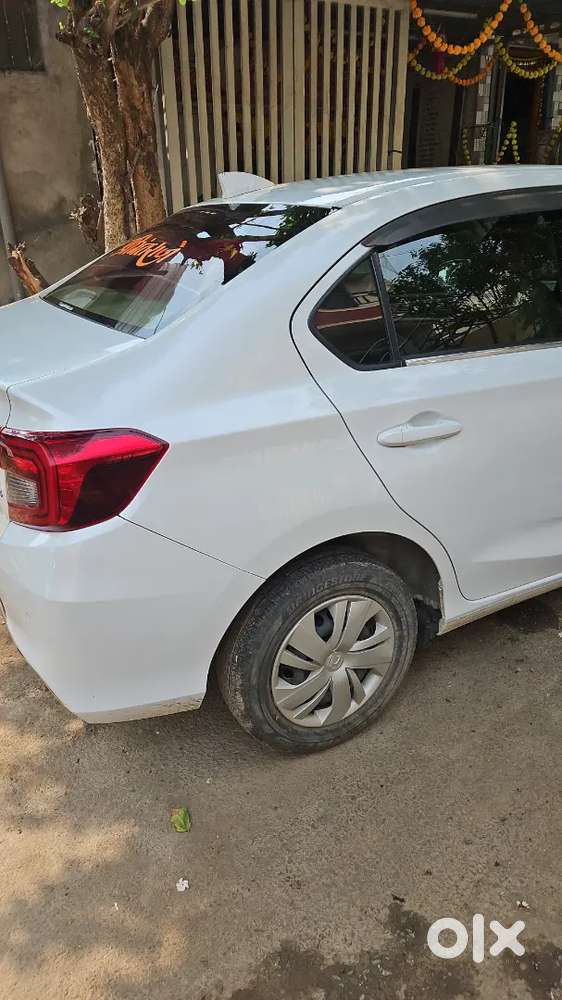 Honda Amaze 2022 Petrol 21500 Km Driven