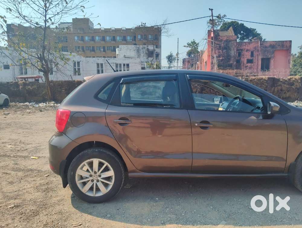 Volkswagen Polo Petrol Highline 1.2l, 2016, Petrol