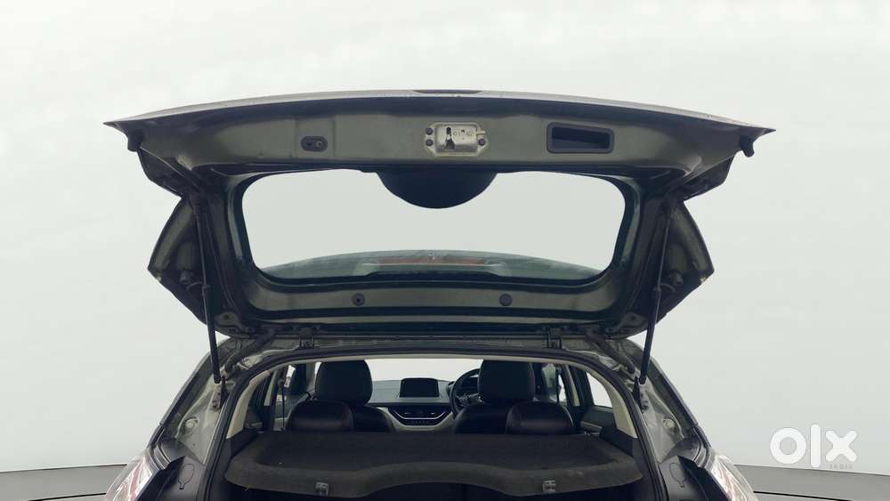 Tata Nexon 1.2 Revotron Xza Plus, 2022, Petrol