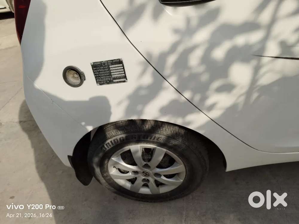 Hyundai Eon 2012 Lpg 82000 Km Driven