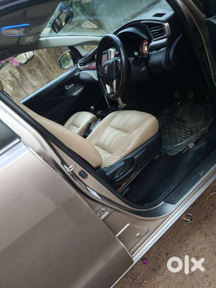 Toyota Innova Crysta 2.4 V 7 Str, 2017, Diesel