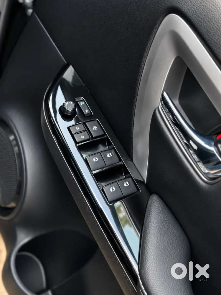 Toyota Fortuner [2021-ongoing] 2.7 2wd Petrol At, 2024, Petrol