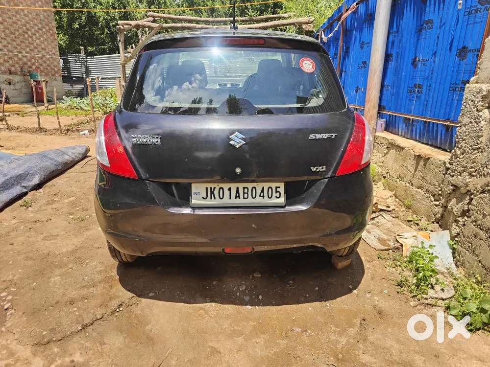 Maruti Suzuki Swift 2015 Petrol Well Maintained