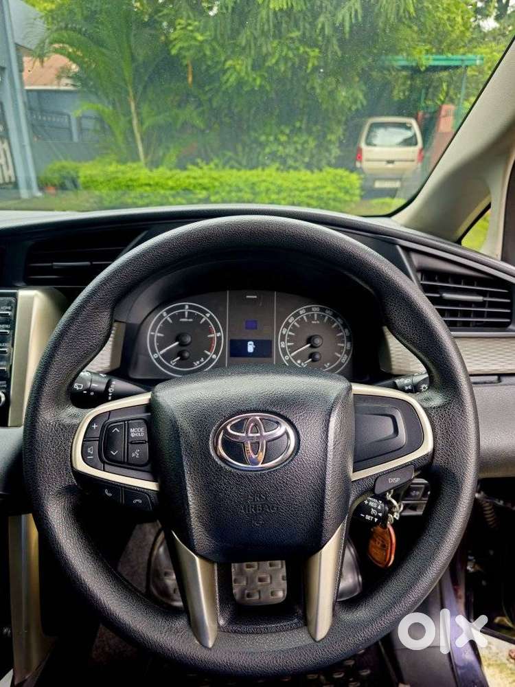 Toyota Innova Crysta [2020-ongoing] 2.4 Gx At 7 Str, 2022, Diesel