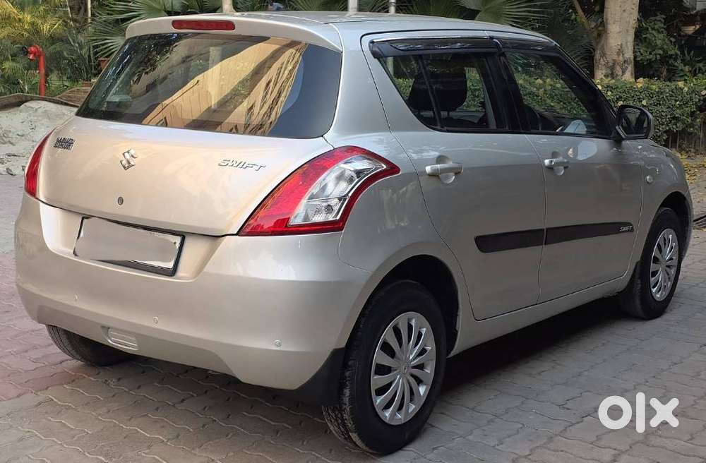 Maruti Suzuki Swift Lxi Optional-o, 2017, Petrol