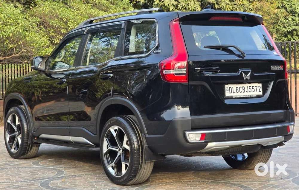 Mahindra Scorpio N Z8 Petrol At 7 Str, 2025, Petrol