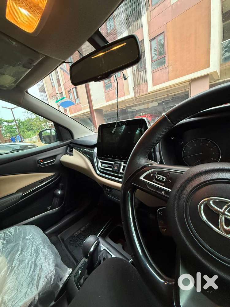 2025 Toyota Glanza V Amt Automatic  17,038 Km  First Owner