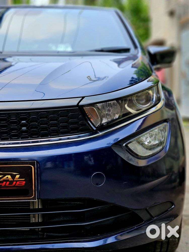 Tata Altroz Xz Plus (s) Dark Edition, 2023, Petrol