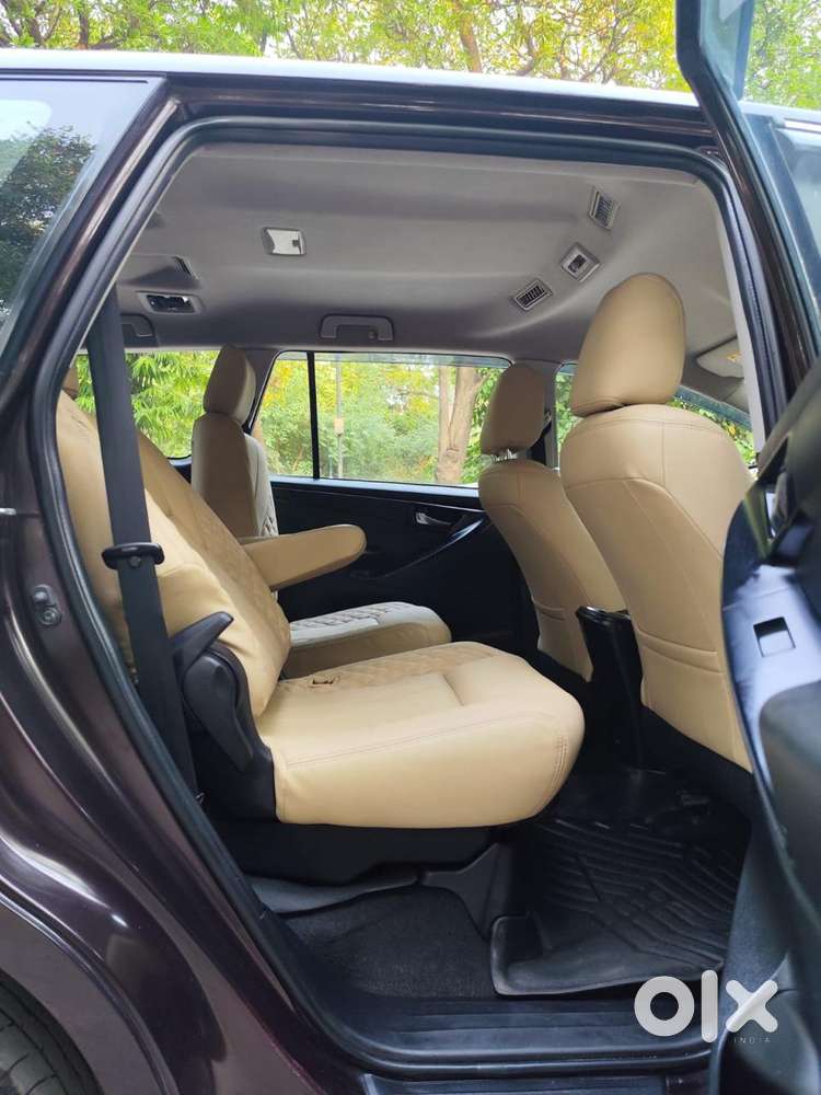 Toyota Innova Crysta 2.4 G Mt 7 Str, 2019, Diesel