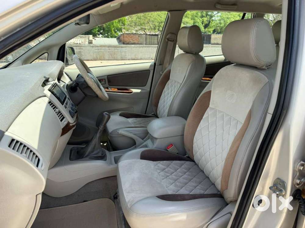 Toyota Innova 2.5 G (diesel) 7 Seater Bs Iv, 2013, Diesel