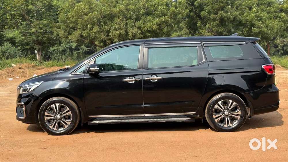 Kia Carnival Premium, 2020, Diesel