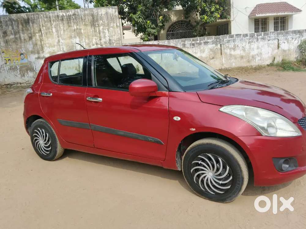 Maruti Suzuki Swift 2013 Diesel 97000 Km Driven