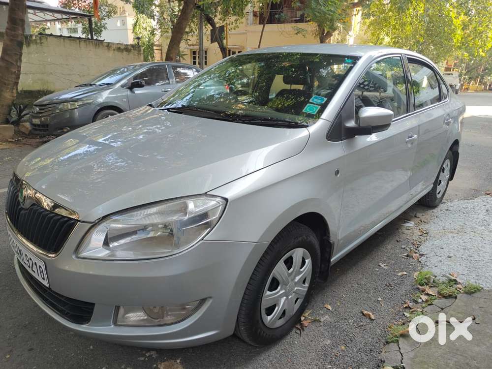Skoda Rapid 1.6 Mpi Ambition, 2013, Petrol