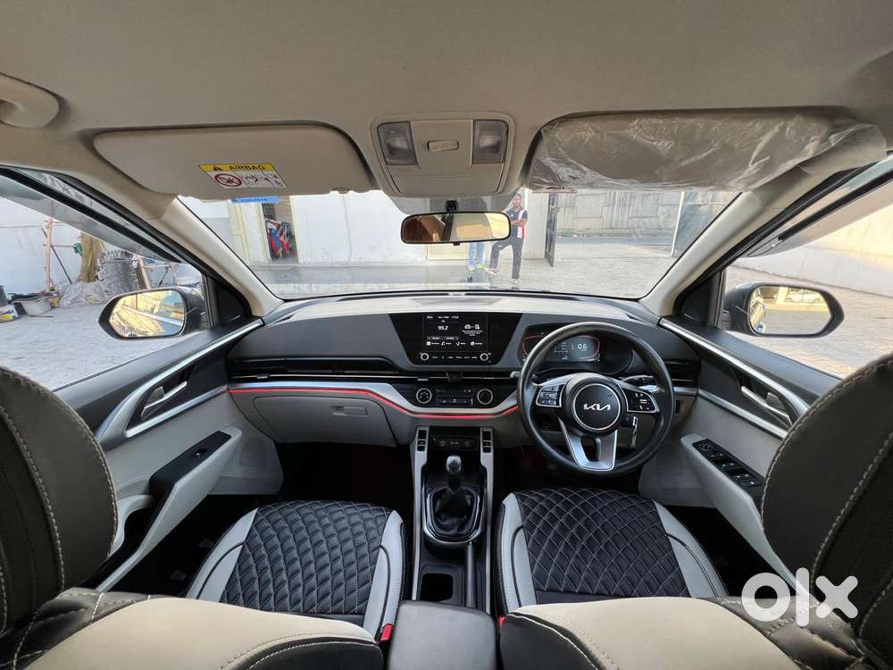 Kia Carens 1.5 Prestige 7 Str, 2023, Petrol