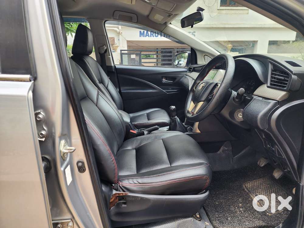 Toyota Innova Crysta 2.4 G Mt 8s, 2016, Diesel