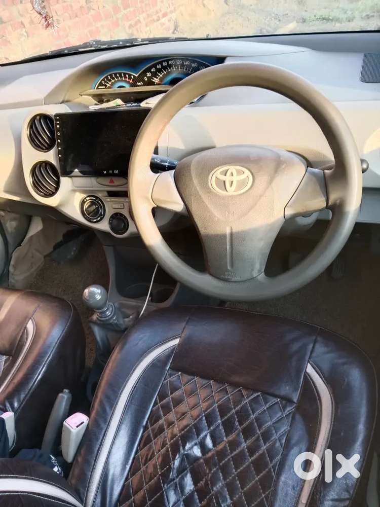 Toyota Etios 2015 Diesel 90000 Km Driven