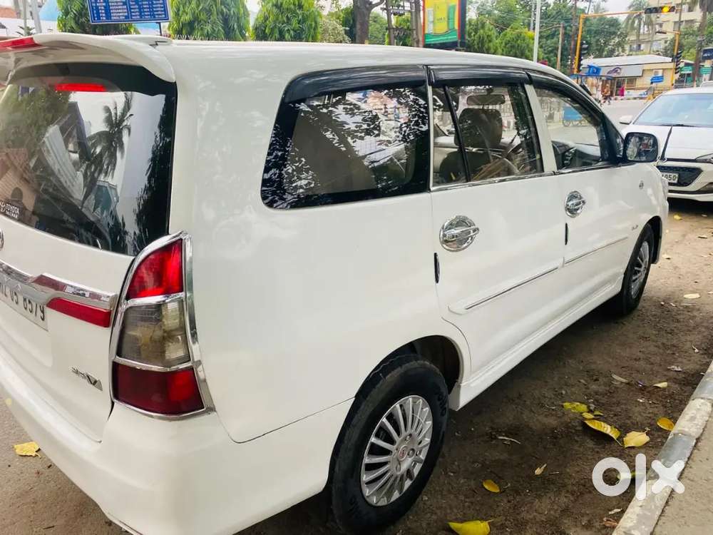 Toyota Innova 2013 Diesel 142000 Km Driven