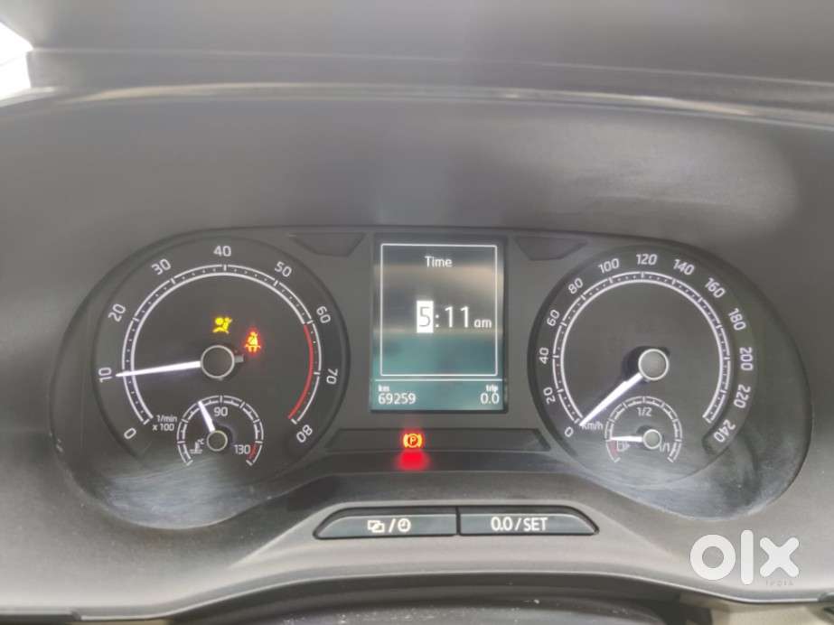 Skoda Slavia Ambition 1.0l Tsi Mt, 2022, Petrol