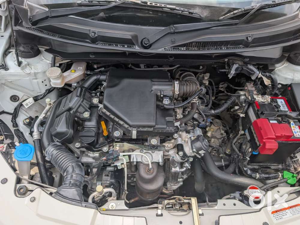 Maruti Suzuki Swift Vxi + Manual, 2025, Petrol