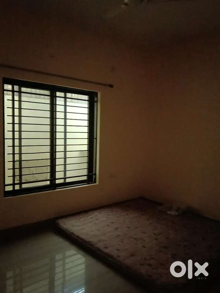 3 BHK duplex rent out for family