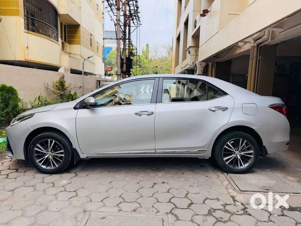 Toyota Corolla Altis 2013-2017 Vl At, 2017, Petrol