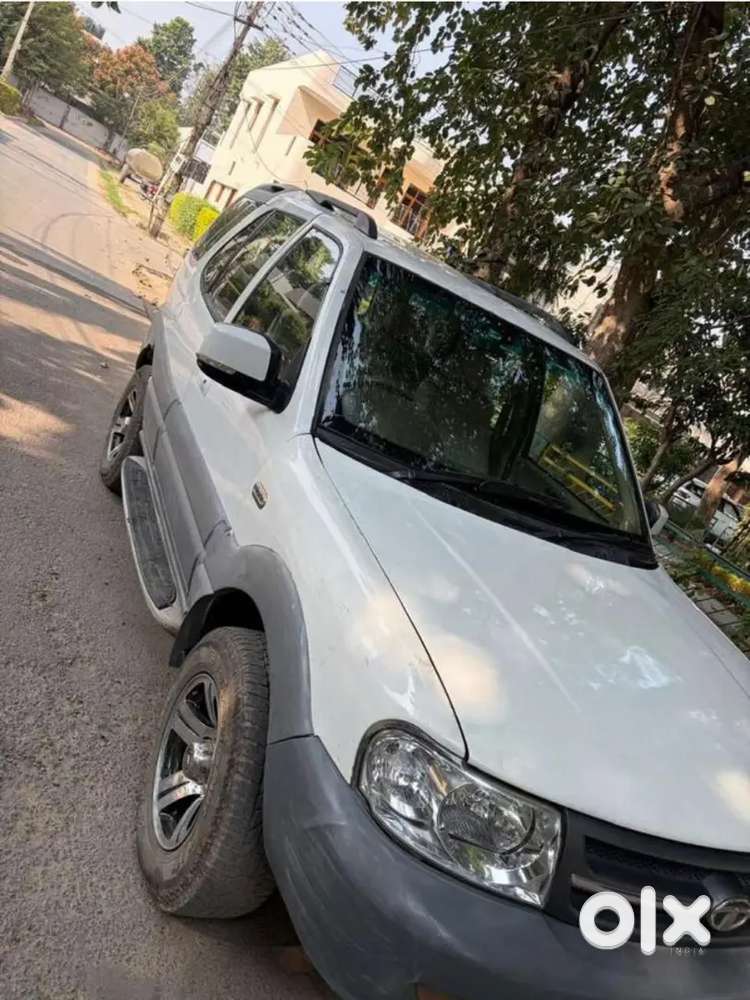 Tata Safari Storme Diesel 100000 Km Driven