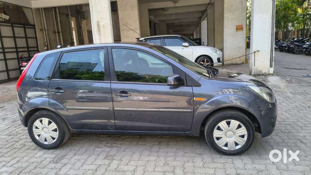 Ford Figo 2010-2012 Petrol Titanium, 2010, Petrol