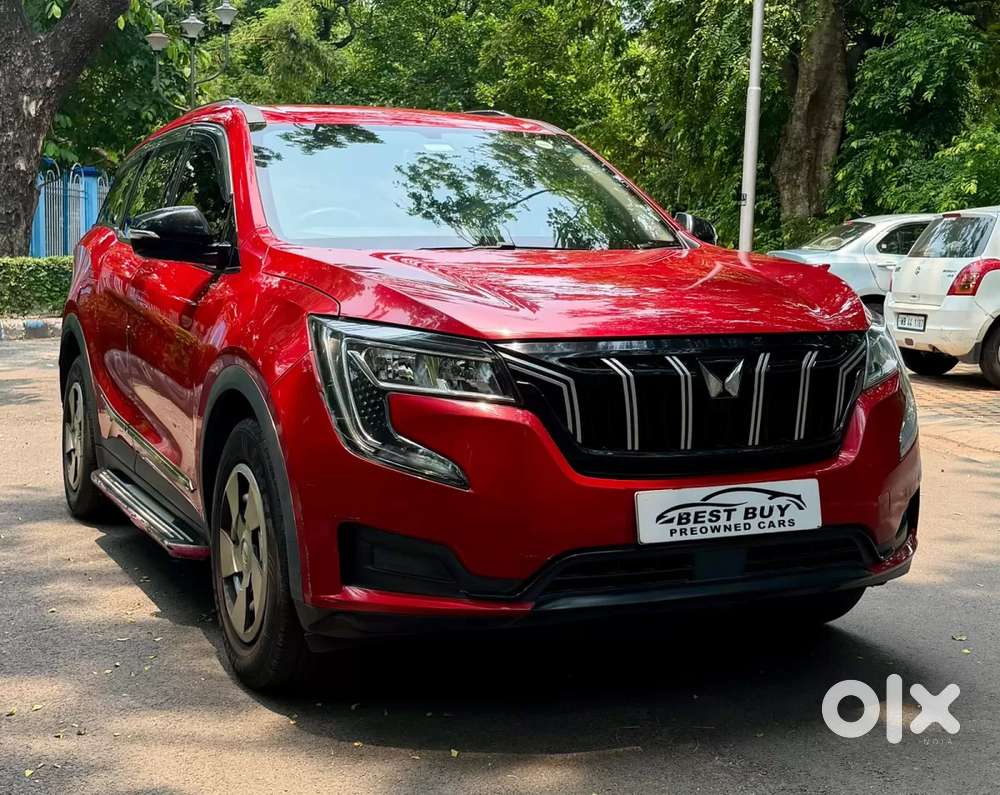 Mahindra Xuv700 2.0 Mx Petrol Mt 5 Str, 2023, Petrol