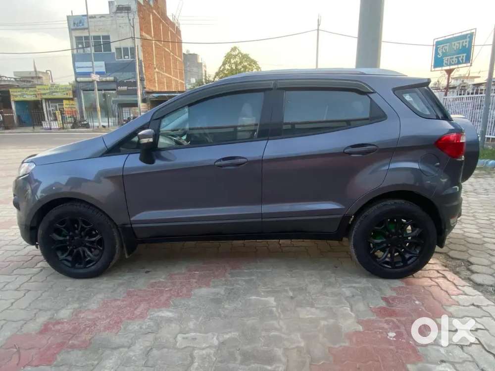 Ford Ecosport 2015 Petrol 72901 Km Driven