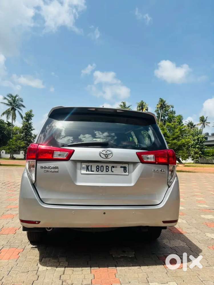 Toyota Innova Crysta 2018