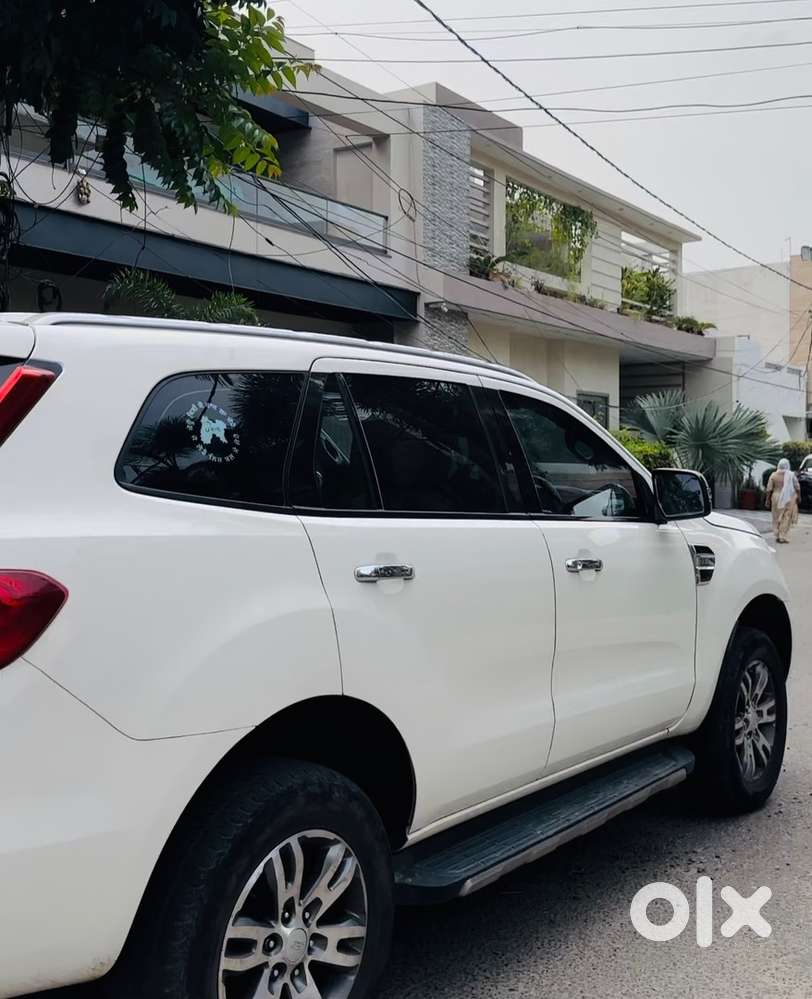 Endeavour 2.2 2017 Auto Titanium In Good Condition