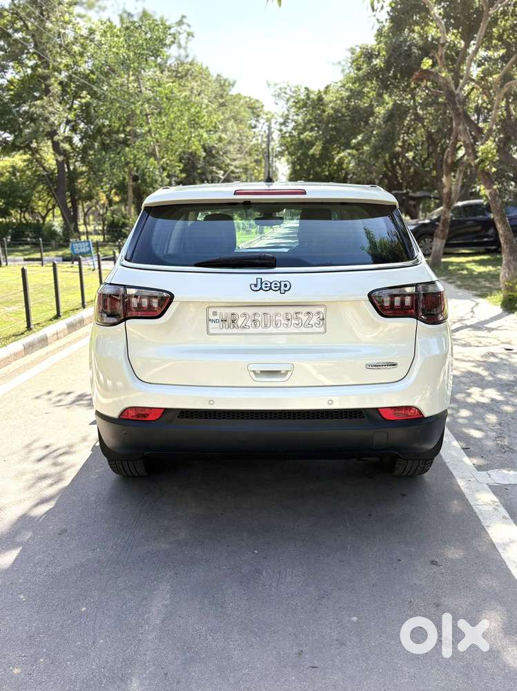 Jeep Compass 2.0 Longitude Option, 2017, Petrol